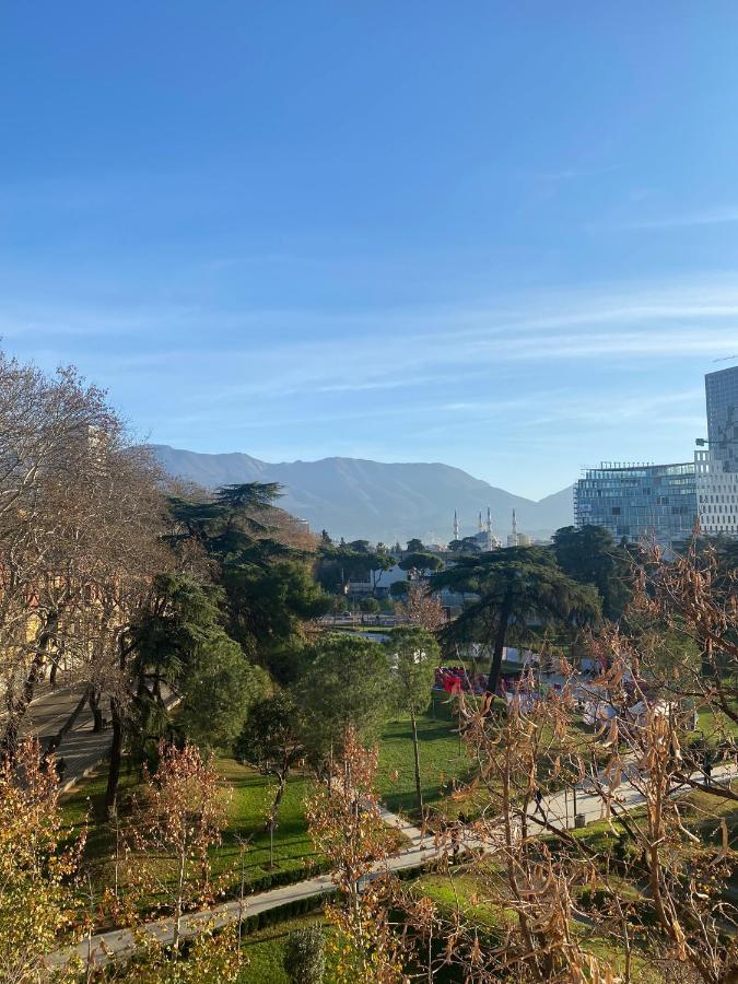 Park * Tirana